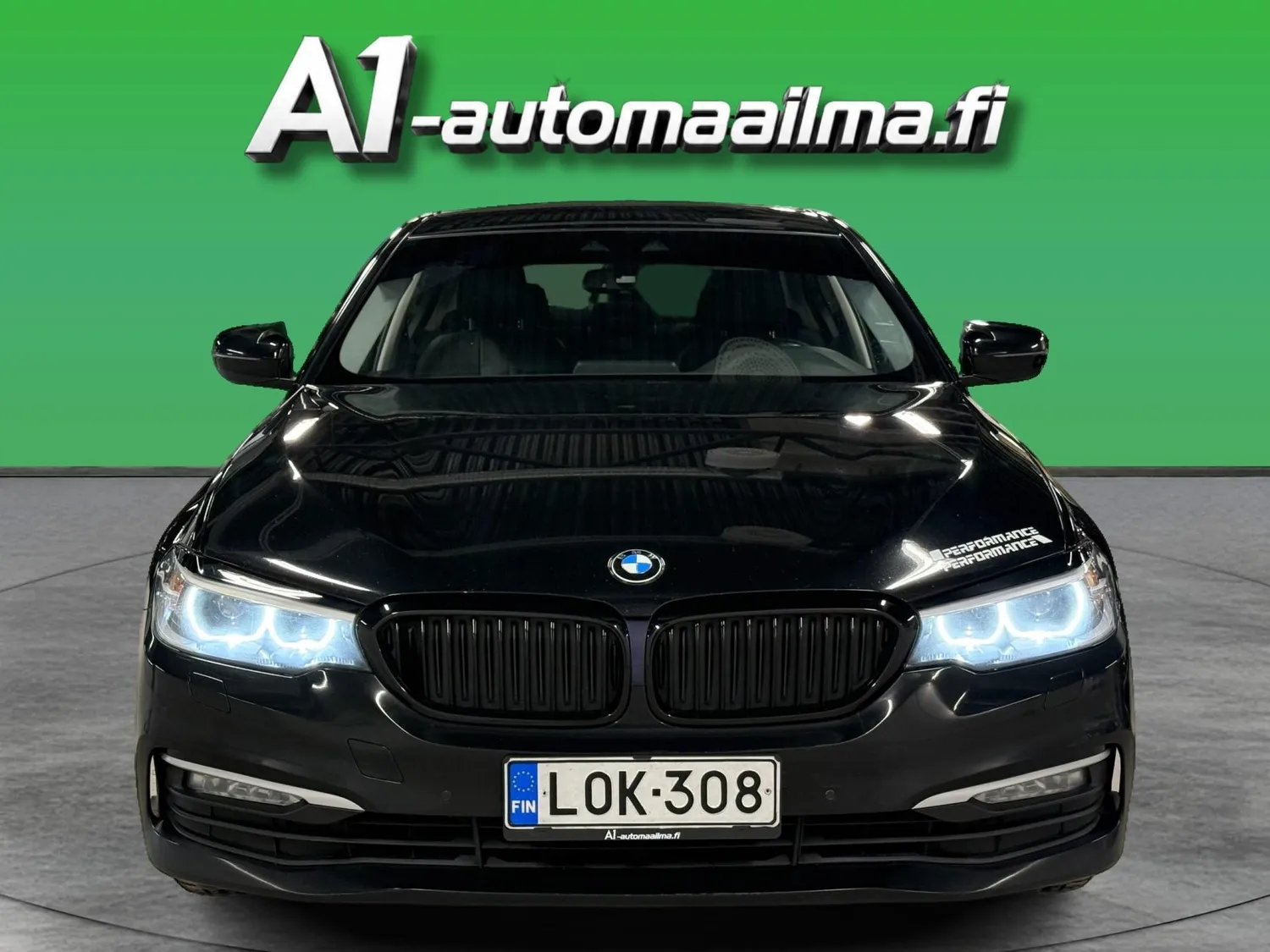 BMW 520 G30 Sedan 520d A xDrive Business 2018, kuva 2/25