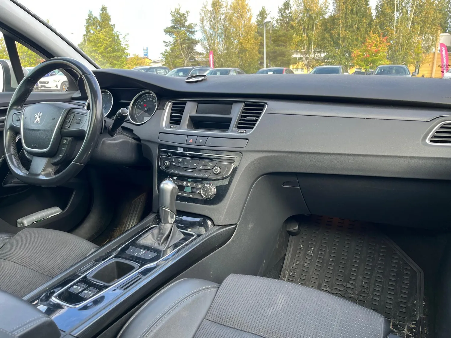 Peugeot 508 SW Allure THP 156 Automaatti 2011, kuva 7/30