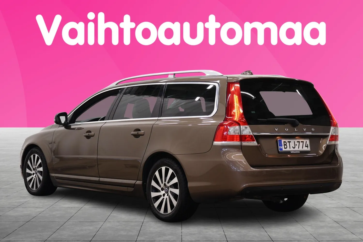Volvo V70 D2 Classic Business aut 2015, kuva 6/25