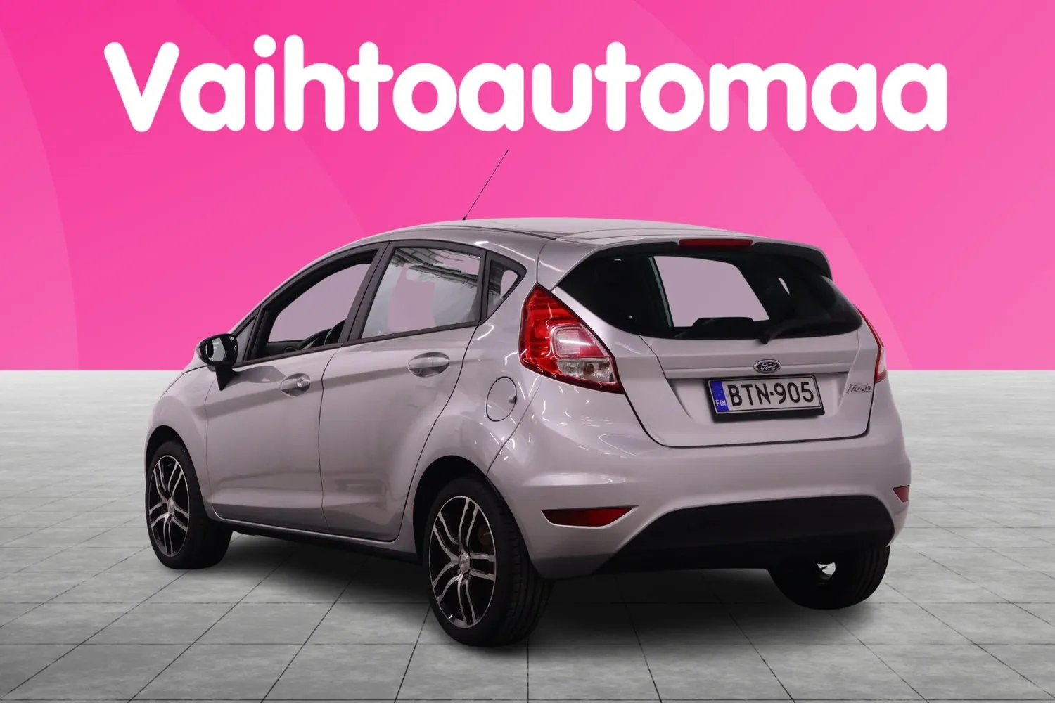 Ford Fiesta 2016, photo 7/21