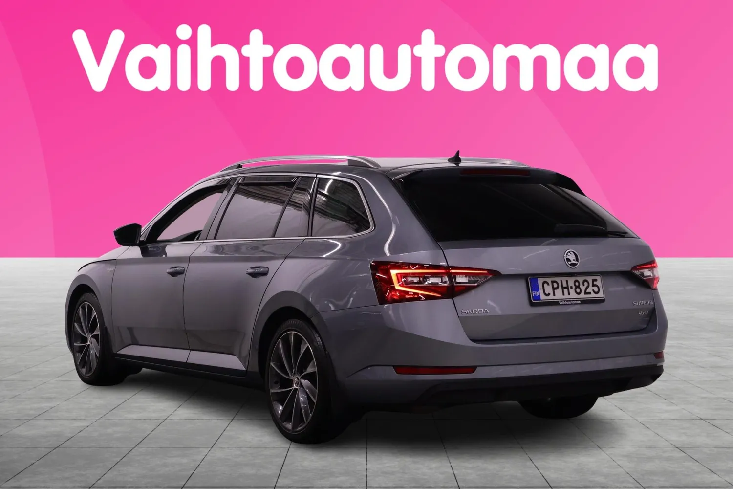 Skoda Superb 2018, kuva 7/37