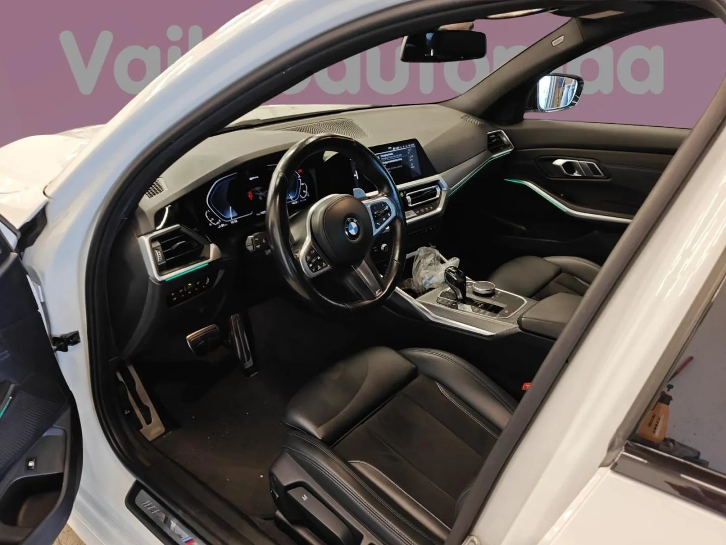 BMW 330 2021, kuva 4/4