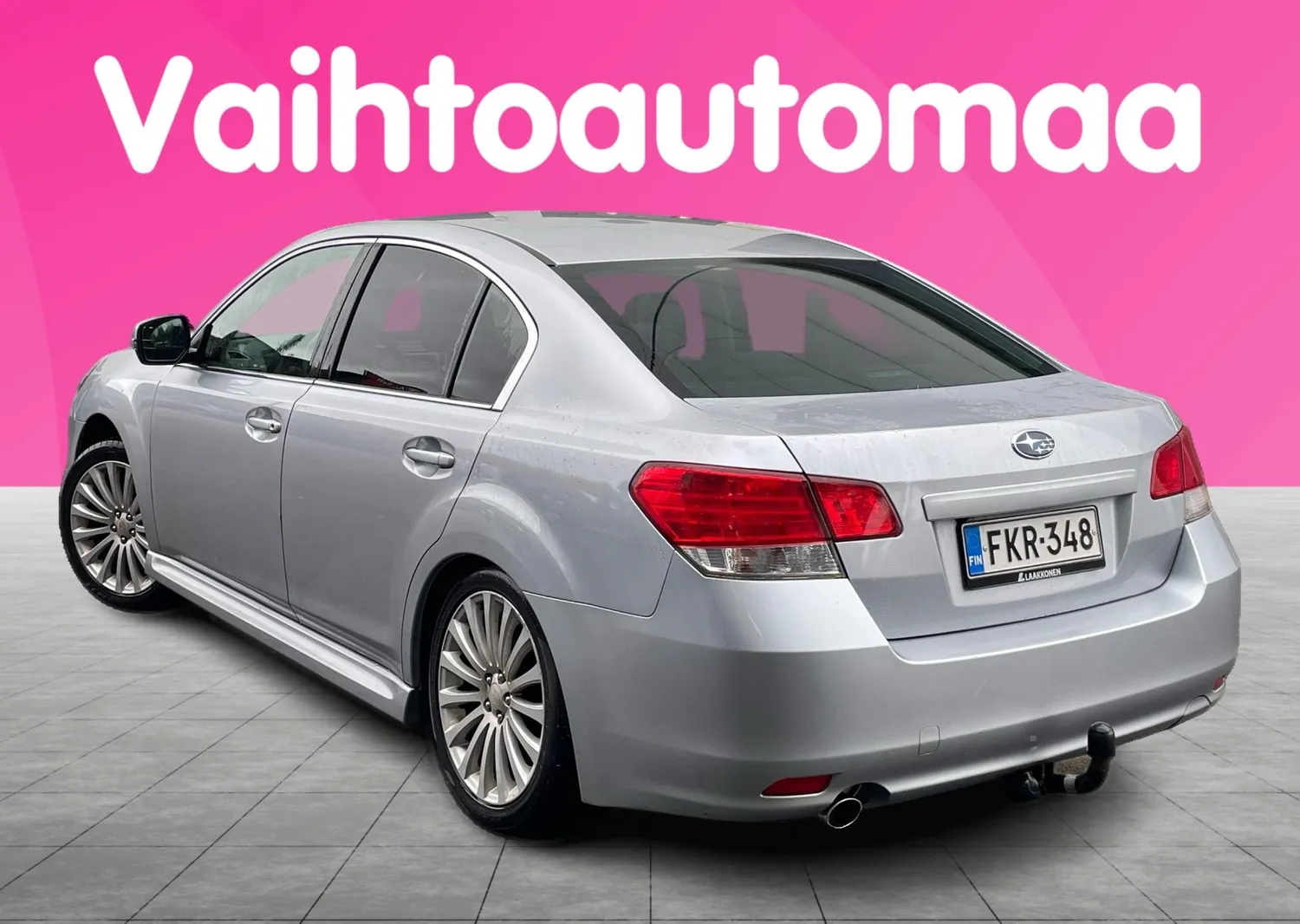 Subaru Legacy 2,5i - S UI CVT Business 2012, kuva 2/5