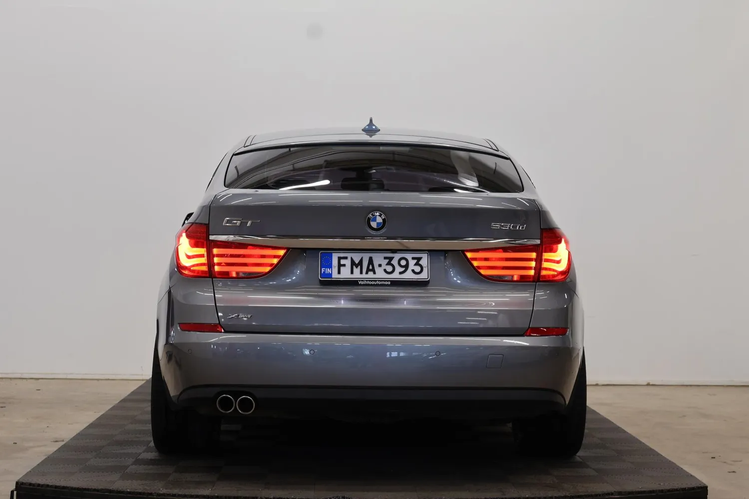 BMW 530 Gran Turismo 2011, kuva 5/57