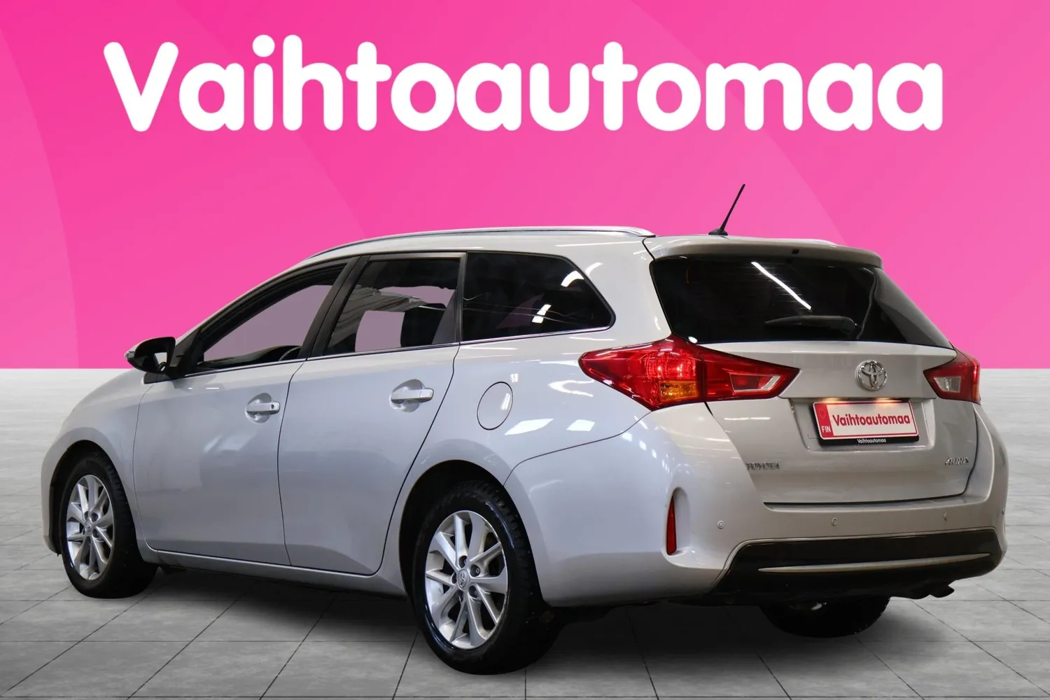 Toyota Auris 2013, kuva 6/27