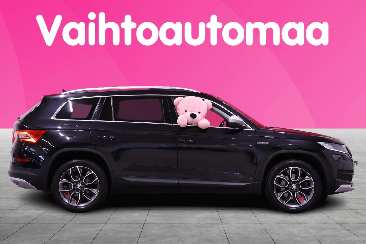 Skoda Kodiaq 2,0 TSI 4x4 Scout DSG Autom 2018, kuva 2/37