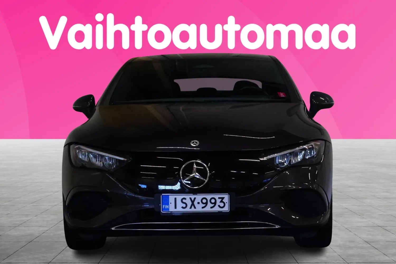 Mercedes-Benz EQE 350+ 2022, photo 3/35