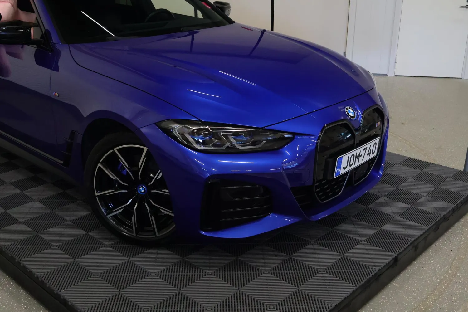 BMW i4 M50 xDrive Fully Charged 2023, kuva 5/45