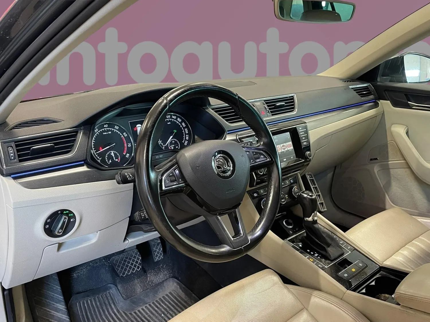 Skoda Superb 2016, kuva 5/6