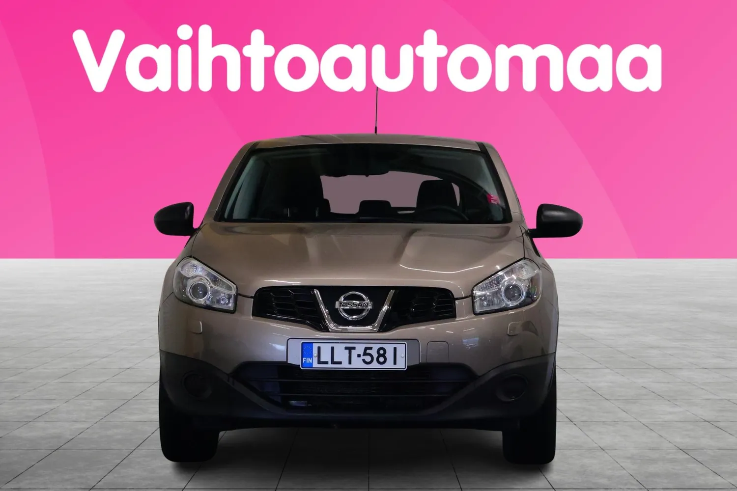 Nissan Qashqai 1,6L Visia 2WD Automaatti 2012, photo 3/27
