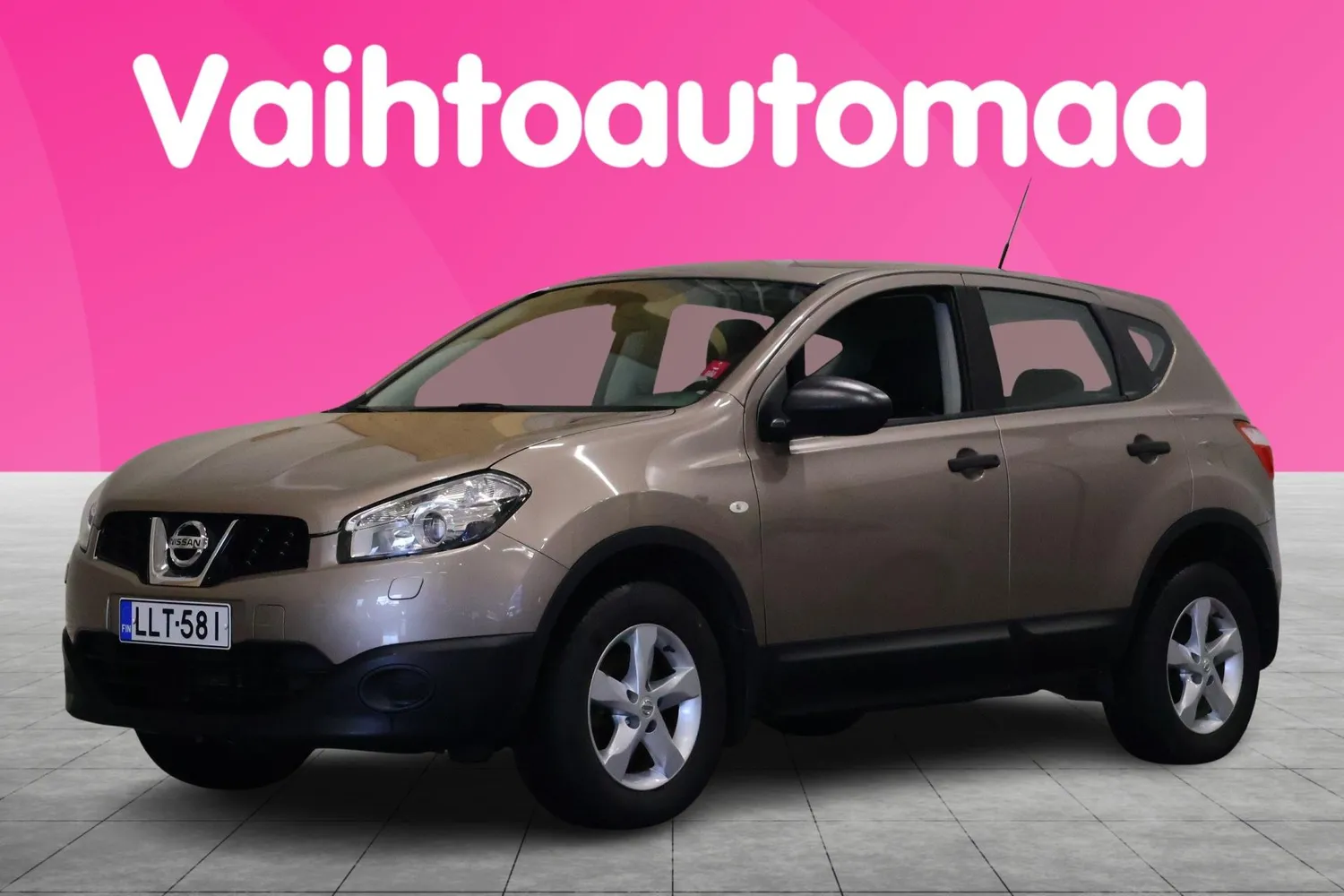 Nissan Qashqai 1,6L Visia 2WD Automaatti 2012, photo 5/27