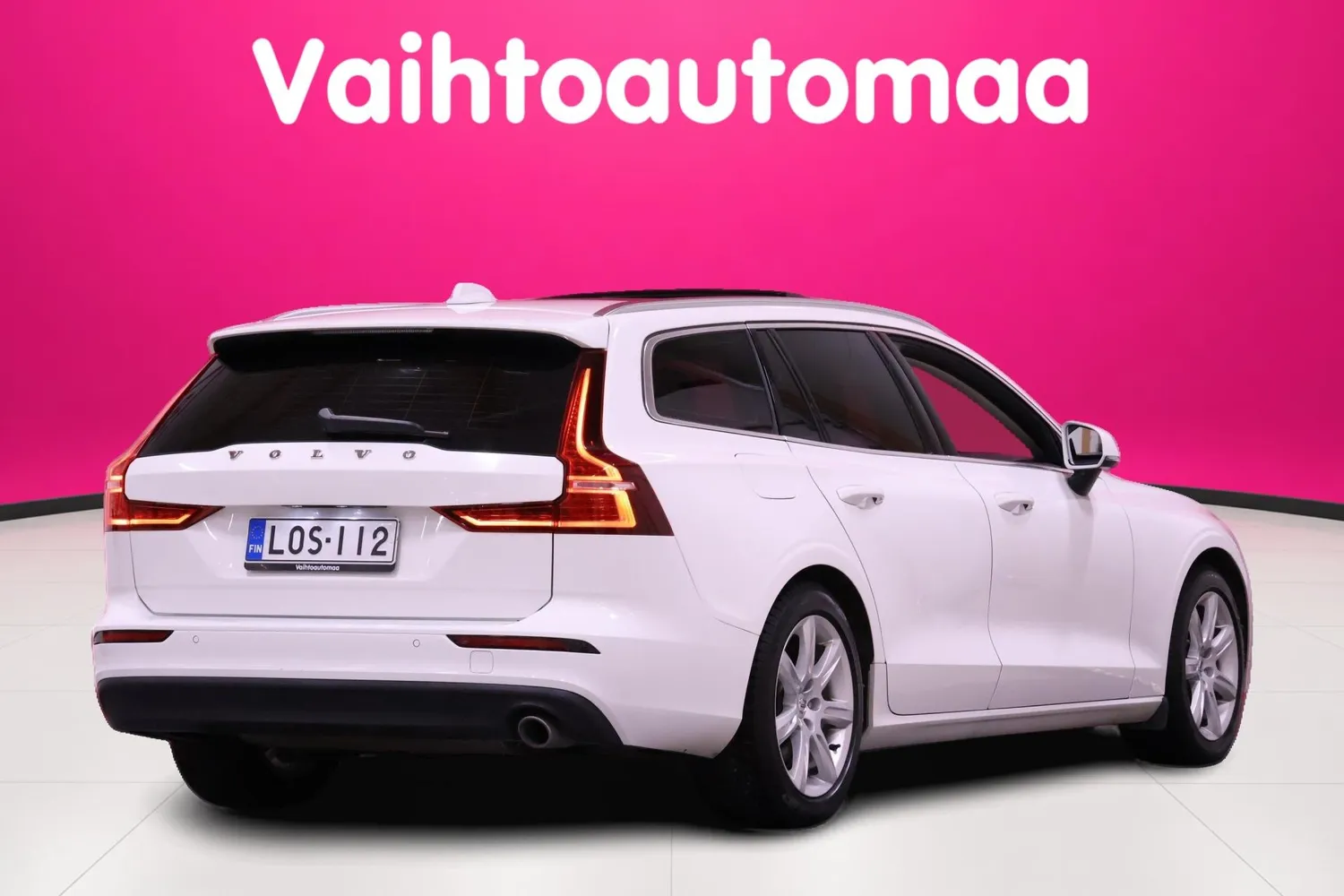 Volvo V60 D3 Momentum aut. 2019, kuva 3/23