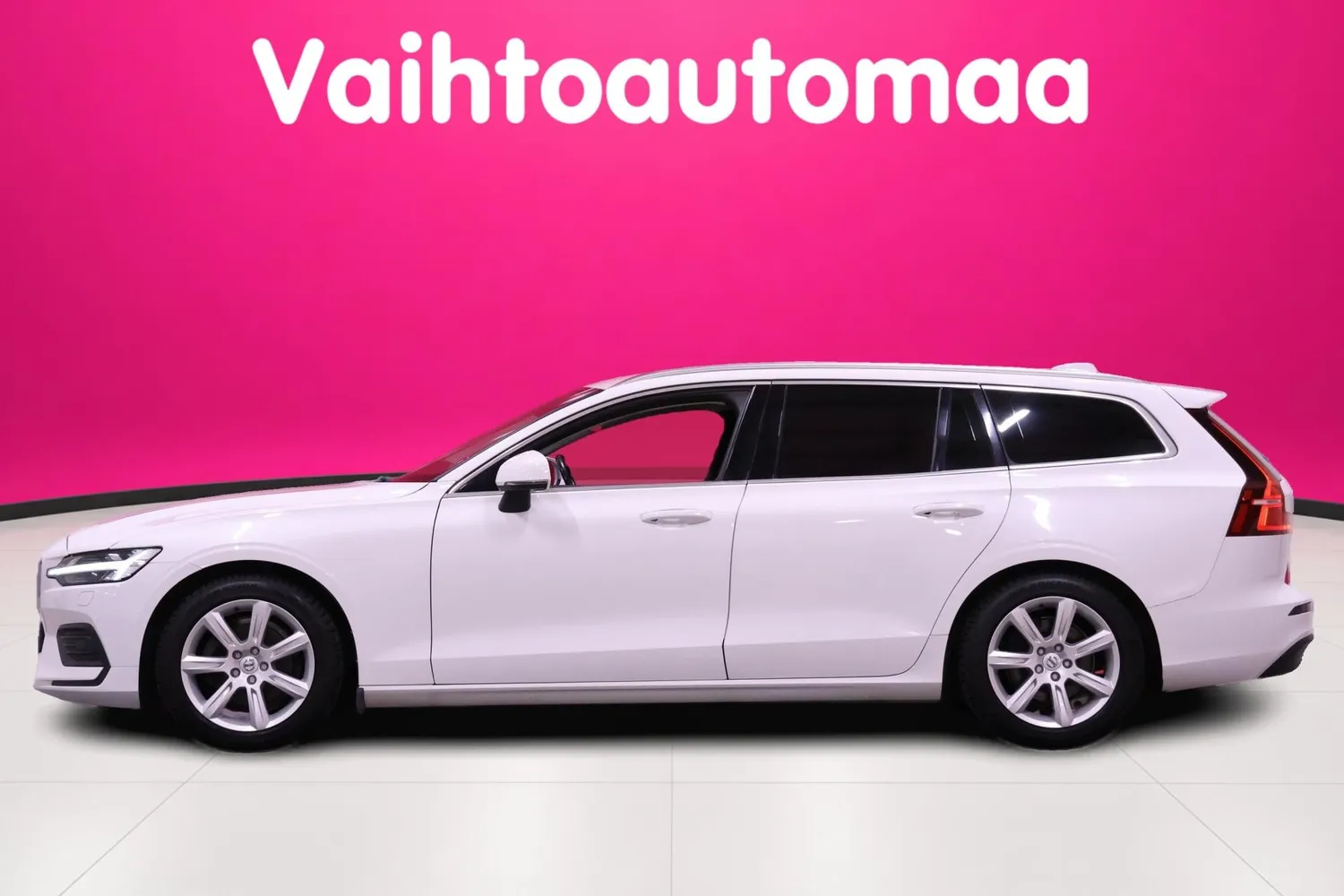 Volvo V60 D3 Momentum aut. 2019, kuva 6/23