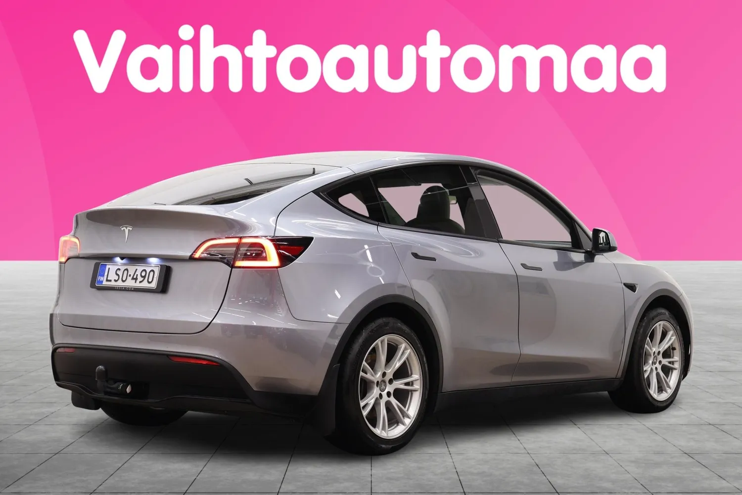 Tesla Model Y RWD 2023, photo 7/25
