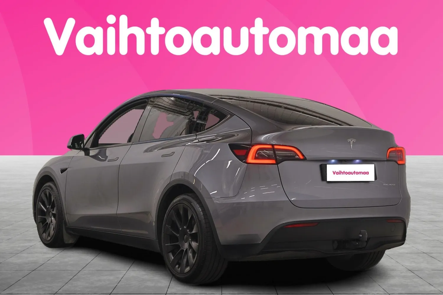Tesla Model Y Long Range Dual Motor 2024, kuva 7/26
