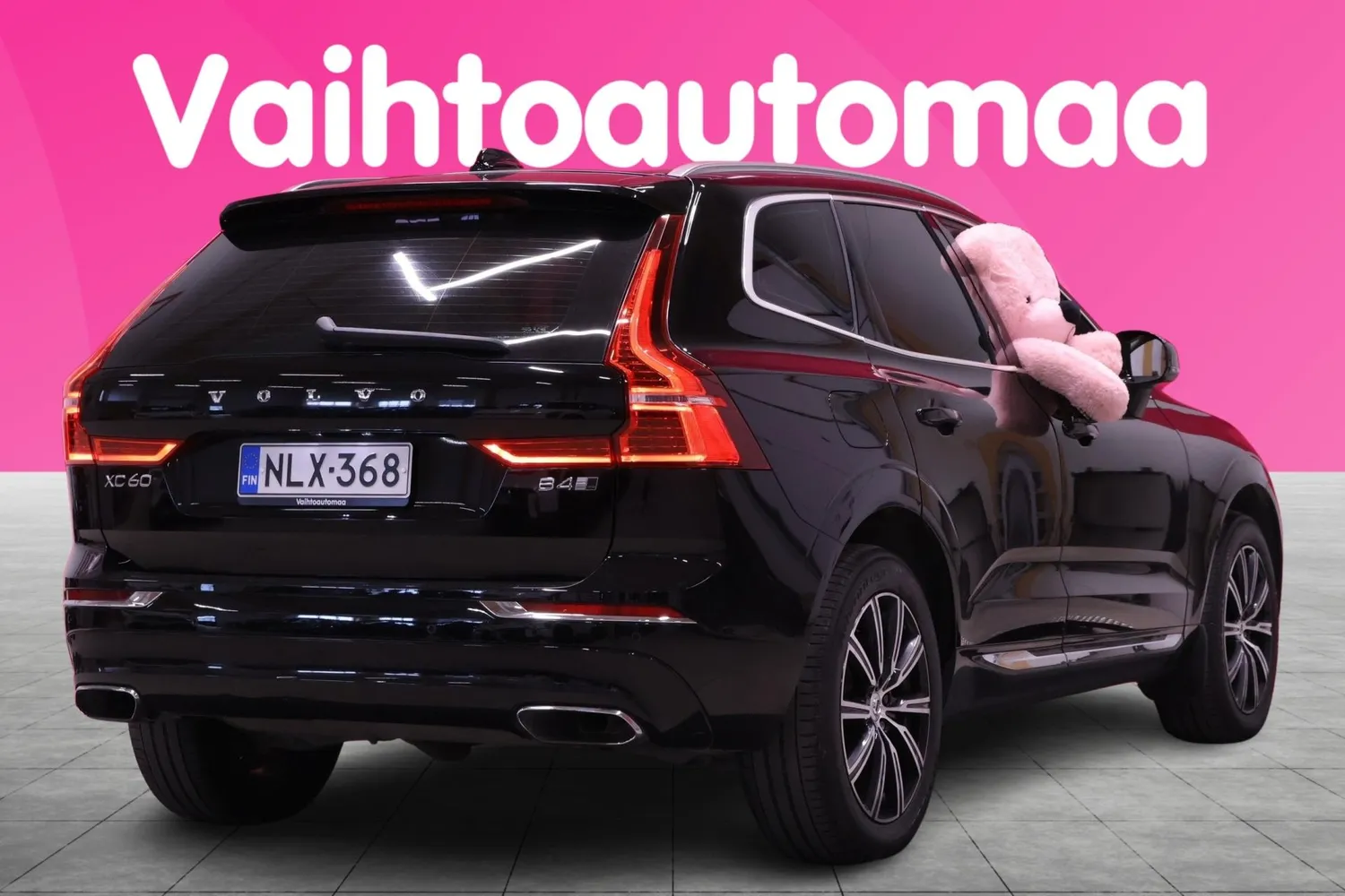 Volvo XC60 B4 AWD MHEV Inscription aut 2020, photo 3/26