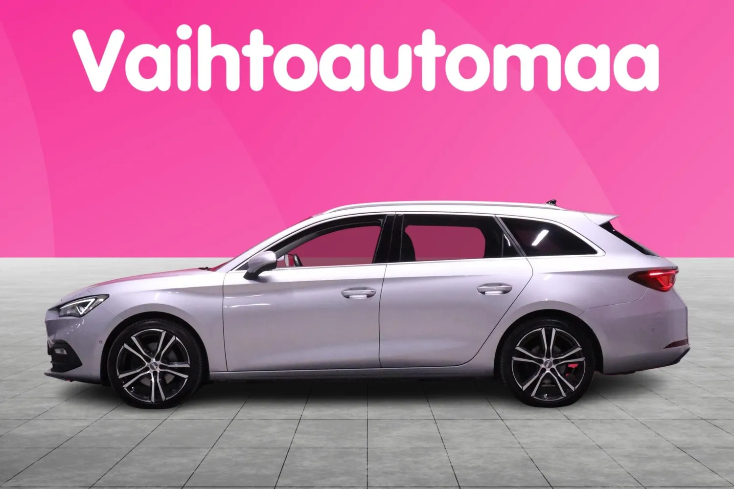 Seat Leon Sportstourer 2022, kuva 2/25