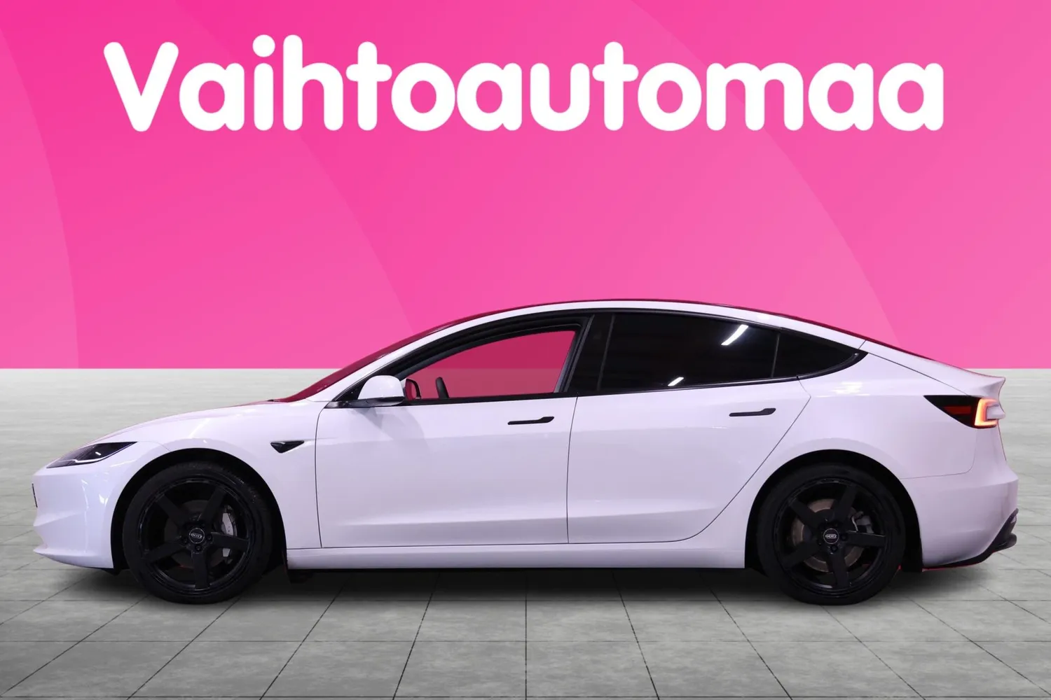 Tesla Model 3 Long Range AWD 2024, photo 6/23