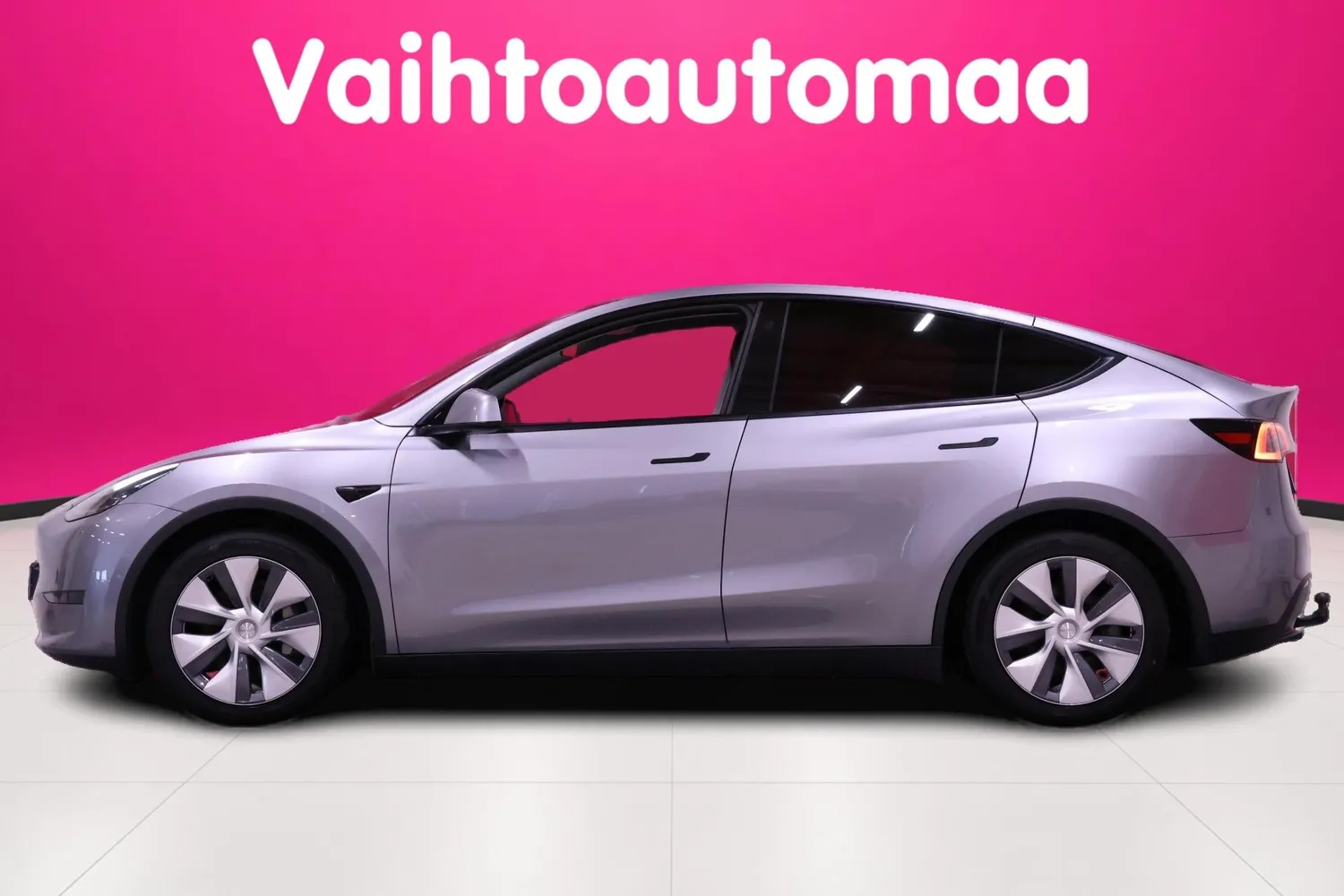Tesla Model Y Long Range Dual Motor 2024, kuva 6/22