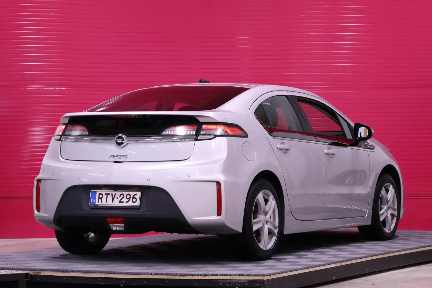 Opel Ampera Viistoperä (AB) 4ov 1398cm3 2013, kuva 3/23