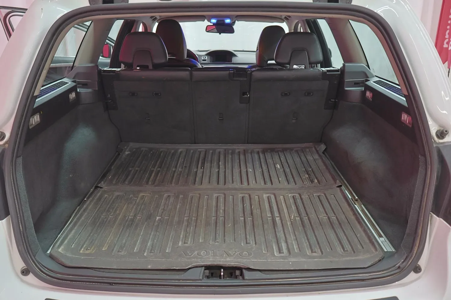 Volvo V70 1,6D DRIVe Momentum aut 2012, photo 7/24