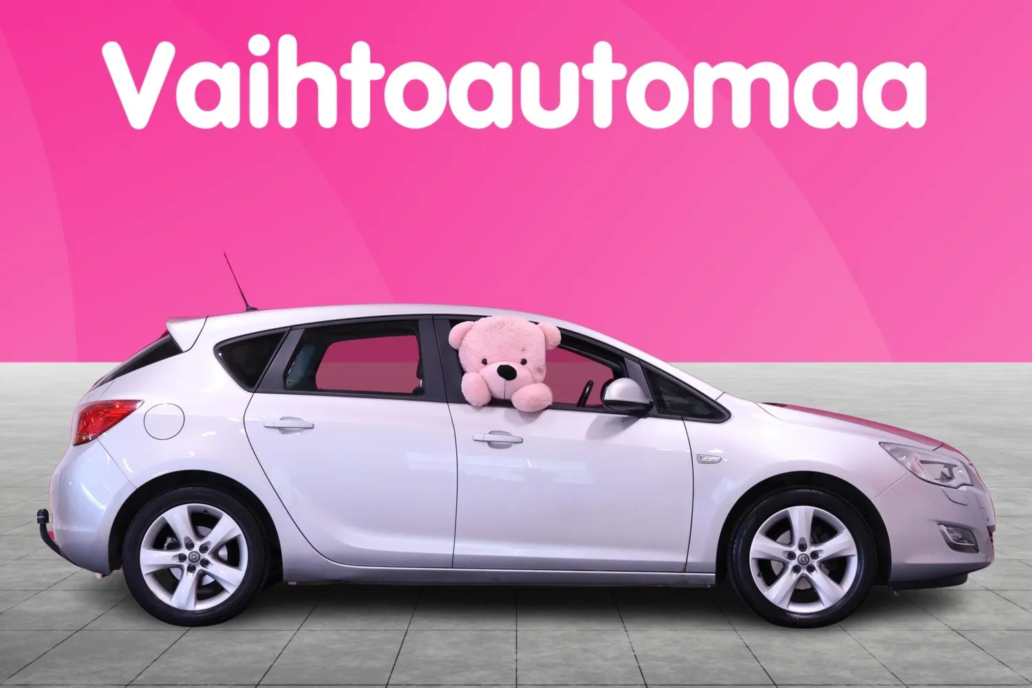 Opel Astra 2010, kuva 2/17