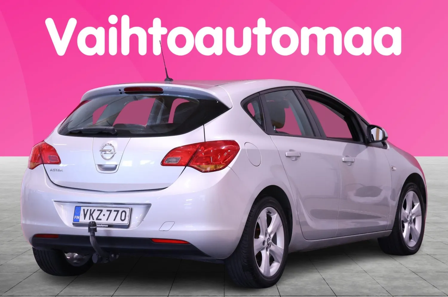 Opel Astra 2010, kuva 3/17