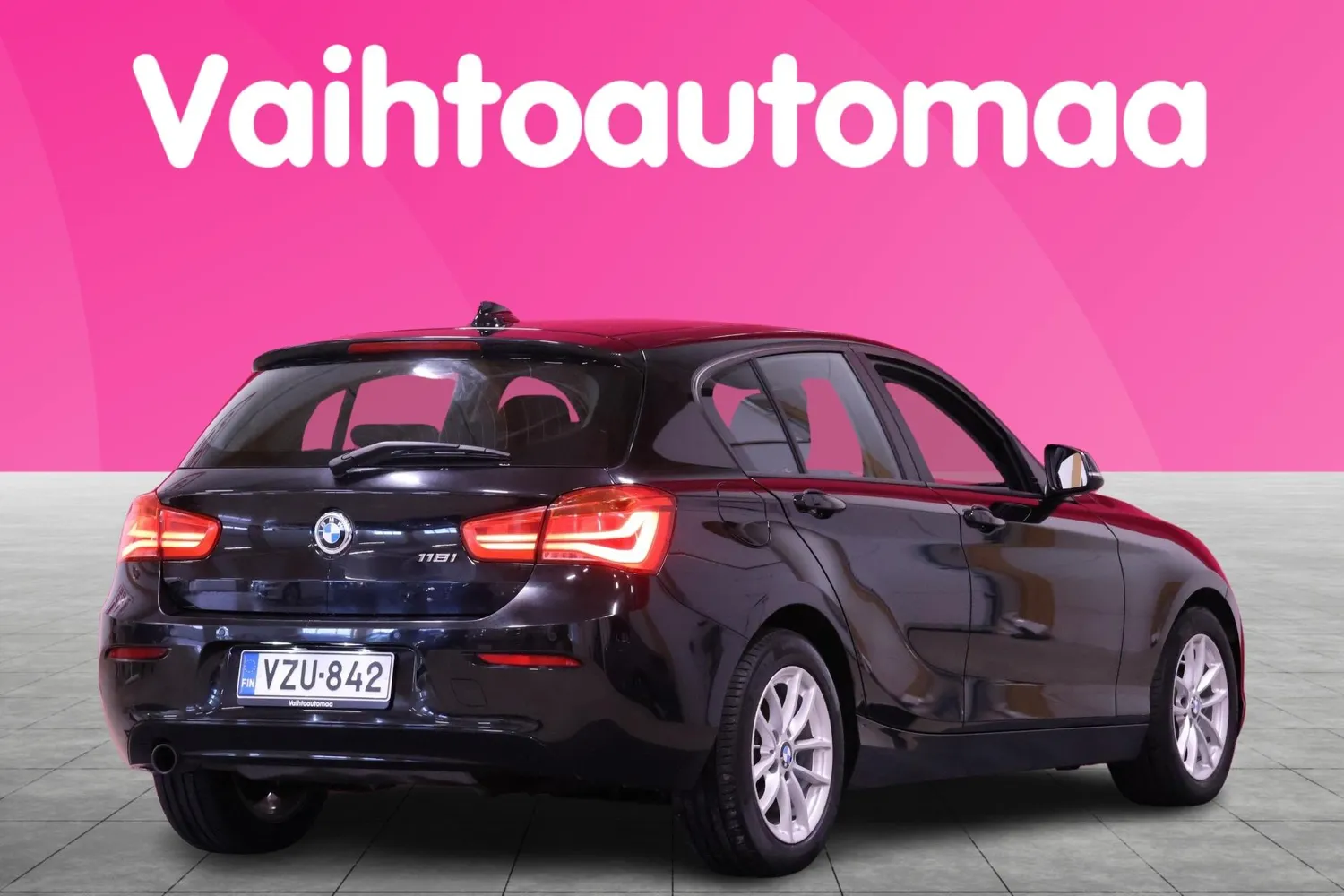 BMW 118 F20 Hatchback 118i A Business 2018, kuva 3/21