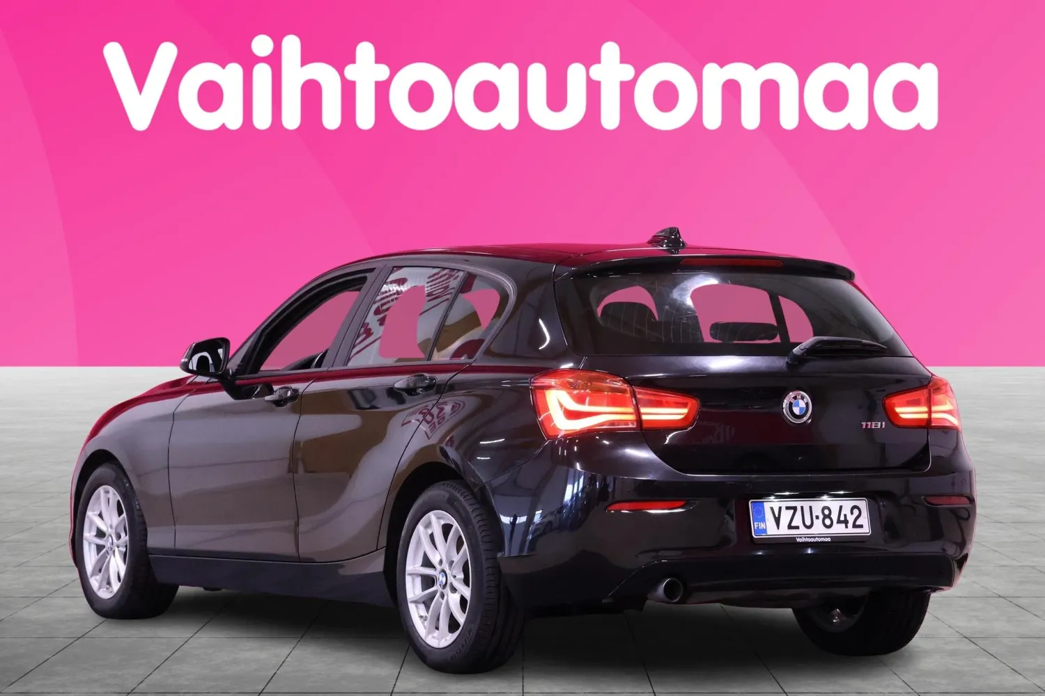 BMW 118 F20 Hatchback 118i A Business 2018, kuva 5/21