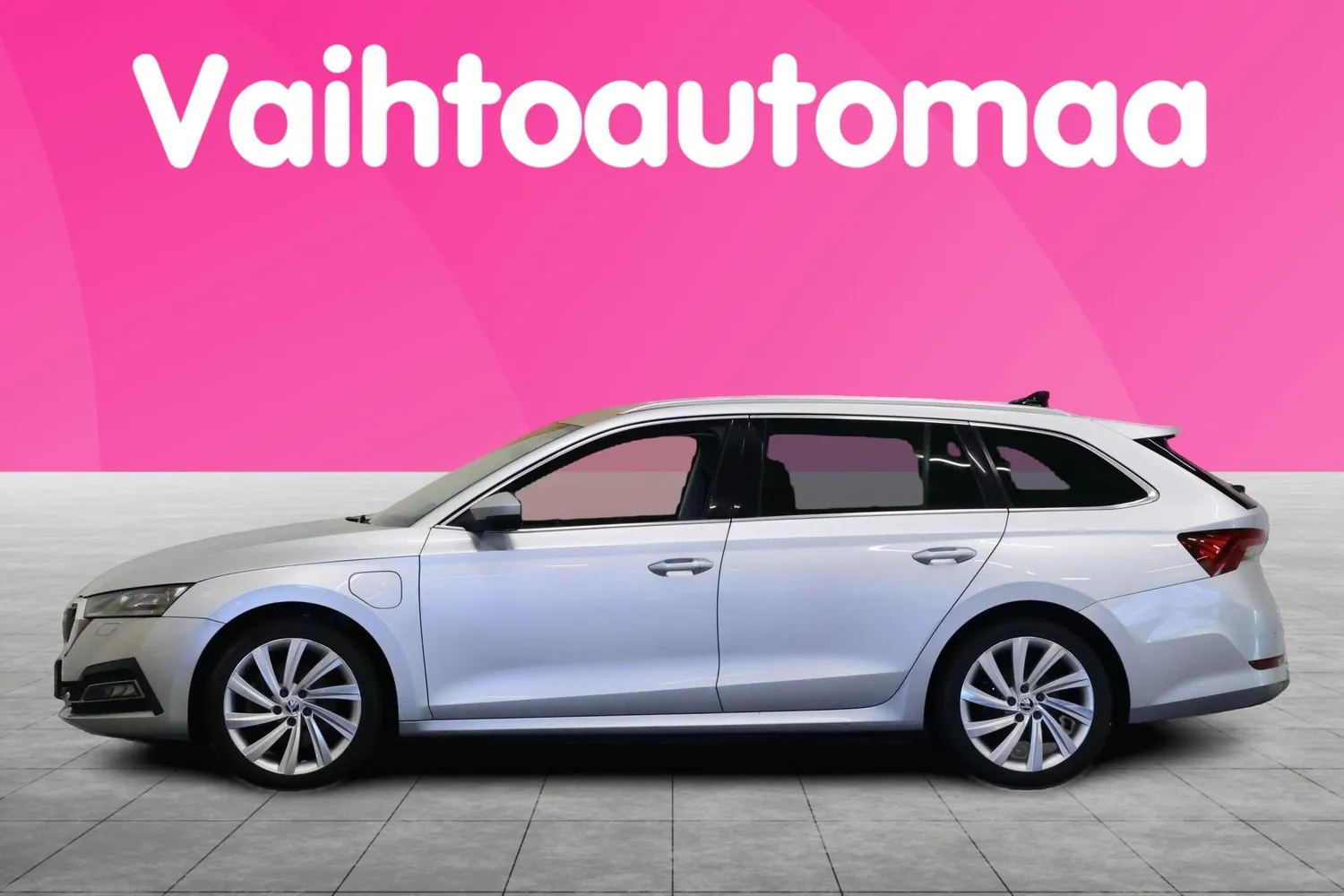 Skoda Octavia 2021, photo 5/28