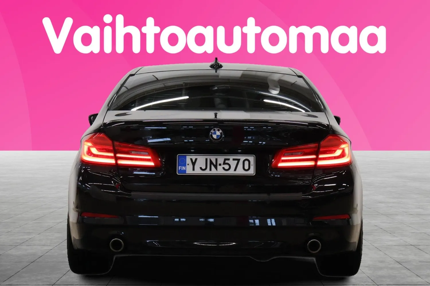 BMW 520 G30 Sedan 520d A xDrive Business 2017, kuva 6/27