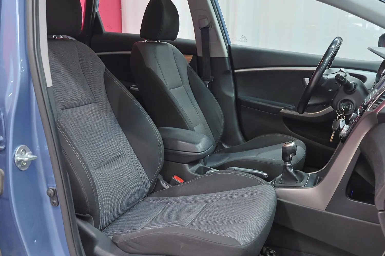 Hyundai i30 1,4 MPI 6MT ISG Comfort 2014, kuva 7/21