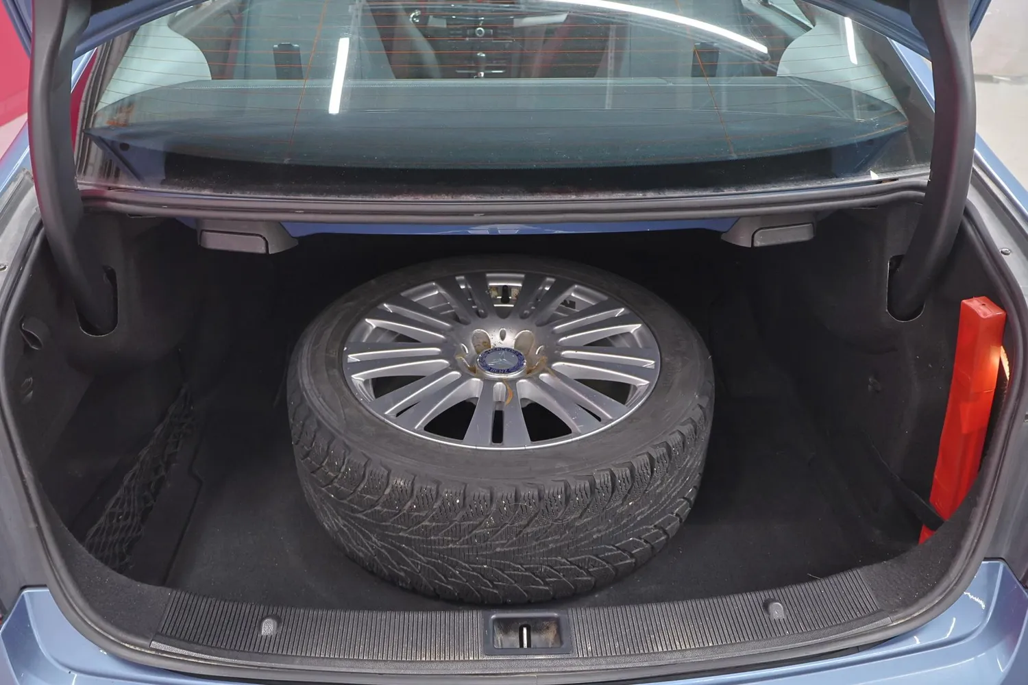 Mercedes-Benz E 250 CGI BE Coupé A 2010, kuva 7/26
