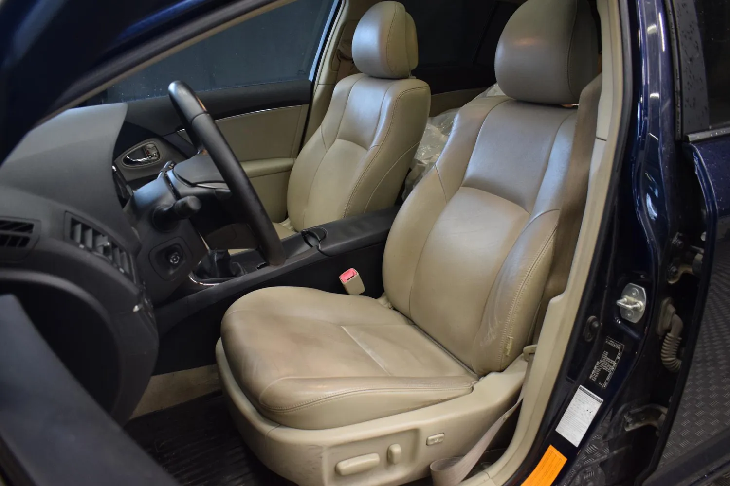 Toyota Avensis 2009, photo 3/12