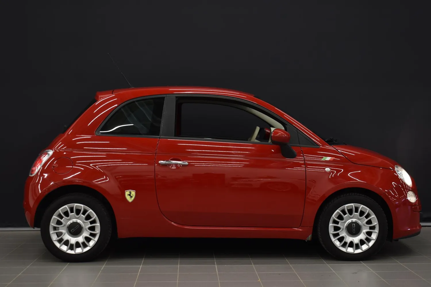 Fiat 500 Italia 1,2 8v 69 hv Bensiini 2012, bild 5/16