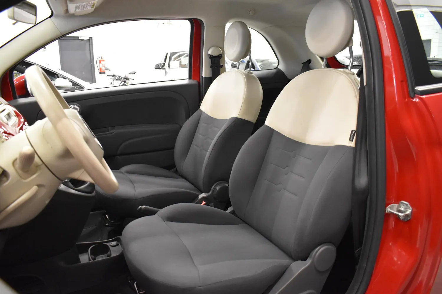 Fiat 500 Italia 1,2 8v 69 hv Bensiini 2012, bild 7/16