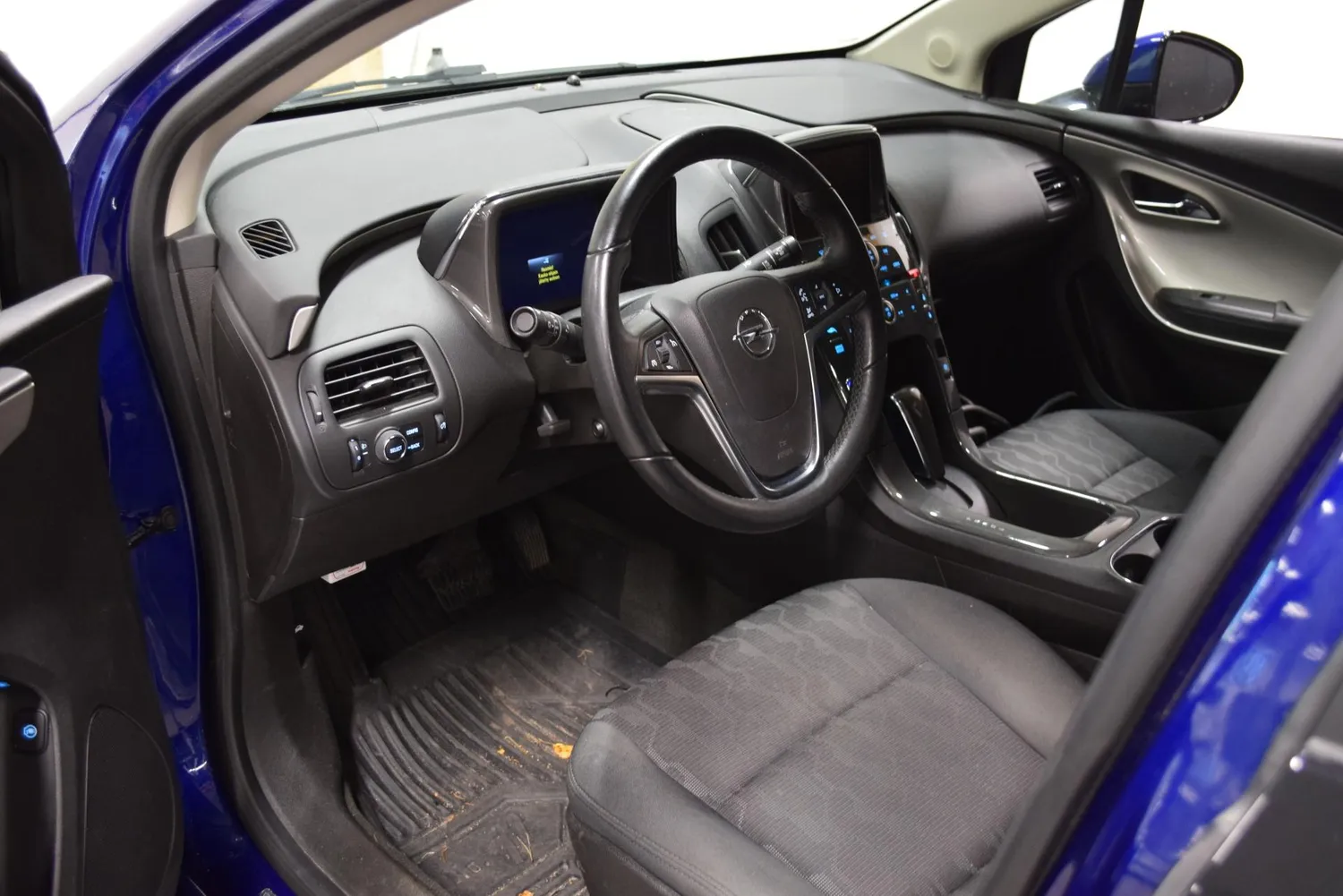 Opel Ampera 5-ov 1,4 PHEV 111kW Aut 2015, photo 5/7