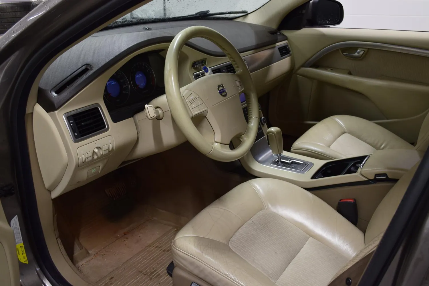 Volvo V70 2007, kuva 5/6