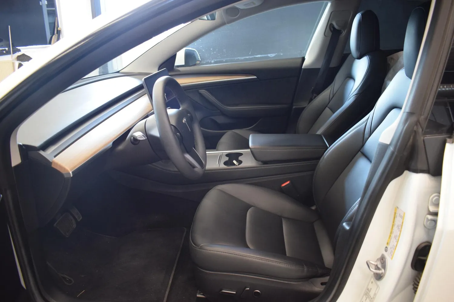 Tesla Model 3 2023, kuva 3/12