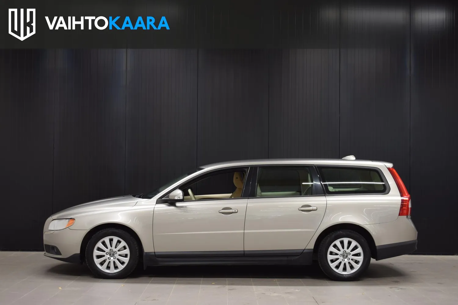 Volvo V70 2,4D Kinetic aut 2008, kuva 3/30