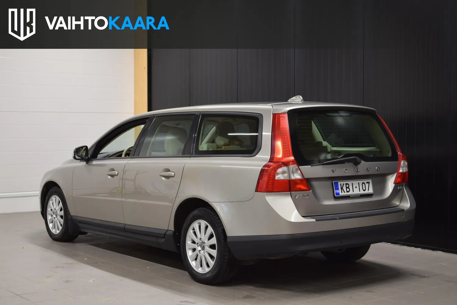 Volvo V70 2,4D Kinetic aut 2008, kuva 5/30