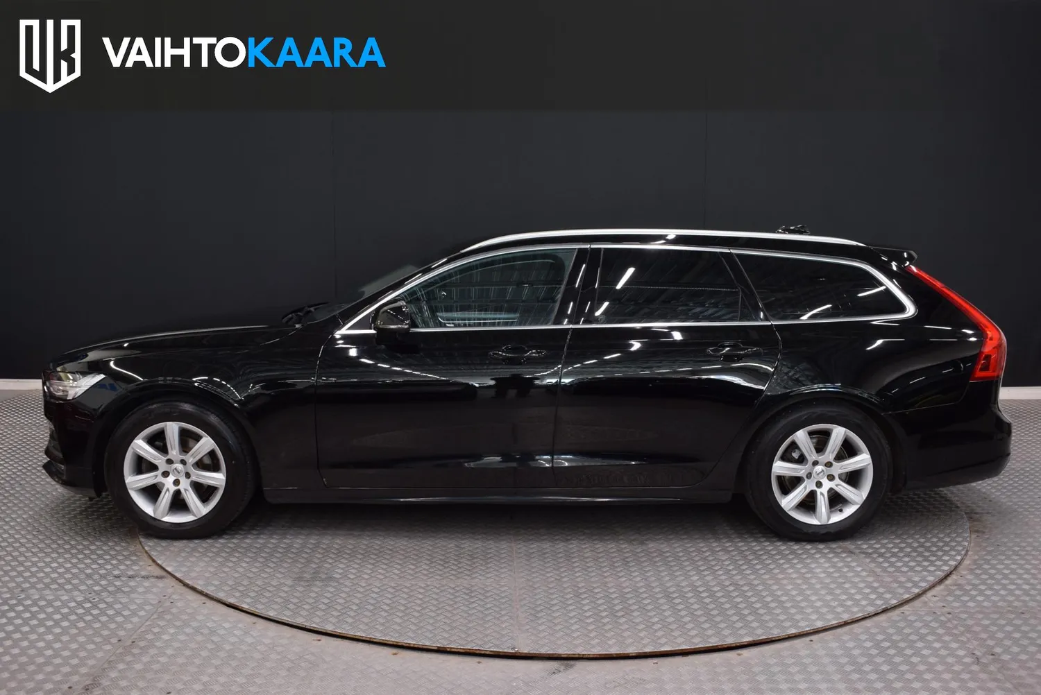 Volvo V90 D4 Momentum Adv 2018, kuva 3/34