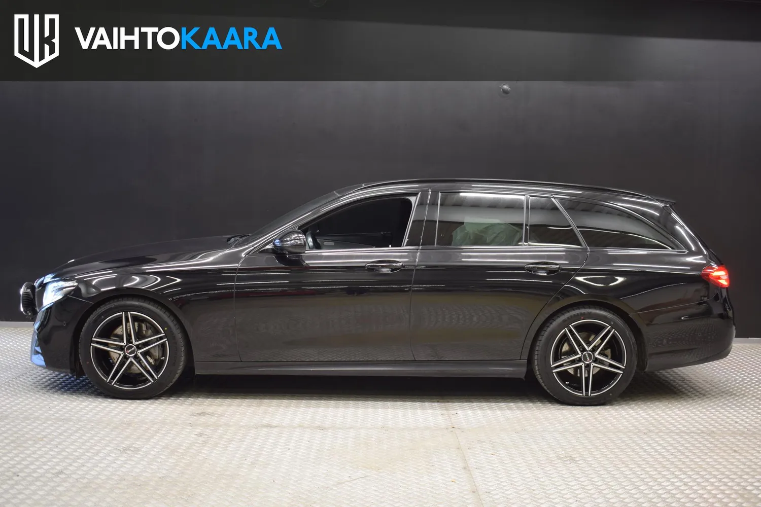 Mercedes-Benz E 2018, bild 3/27
