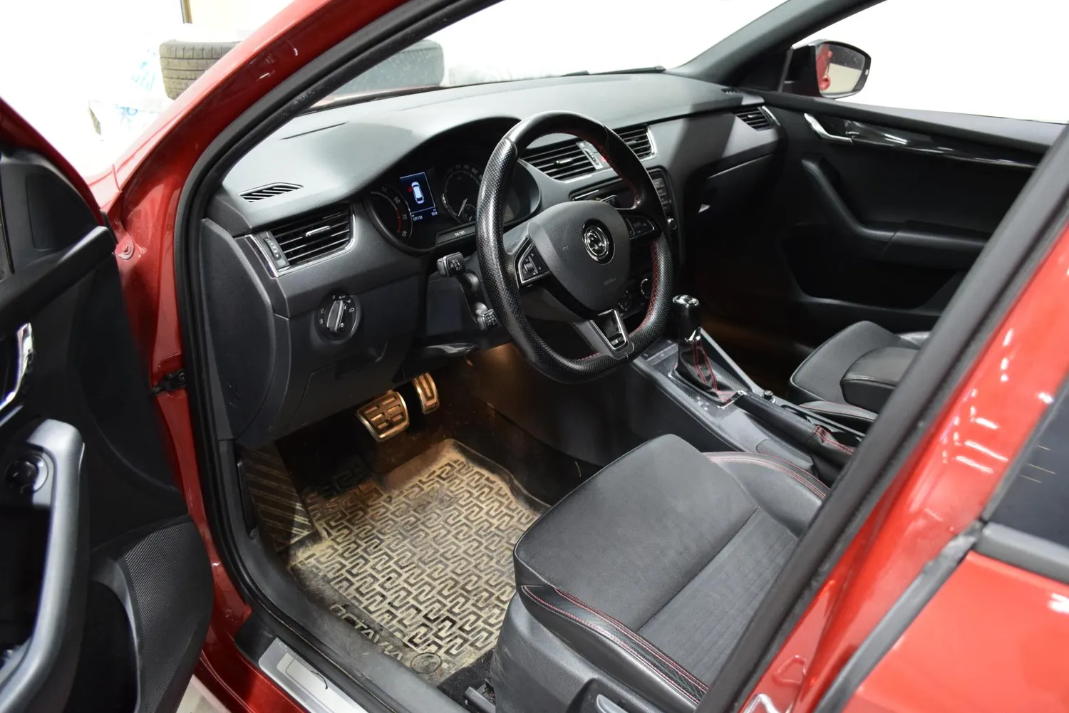 Skoda Octavia 2015, kuva 5/8