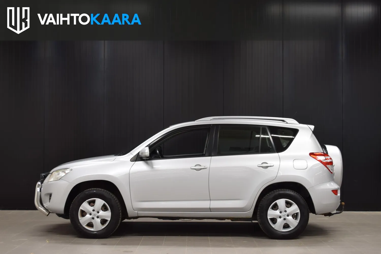 Toyota RAV4 2010, kuva 3/27
