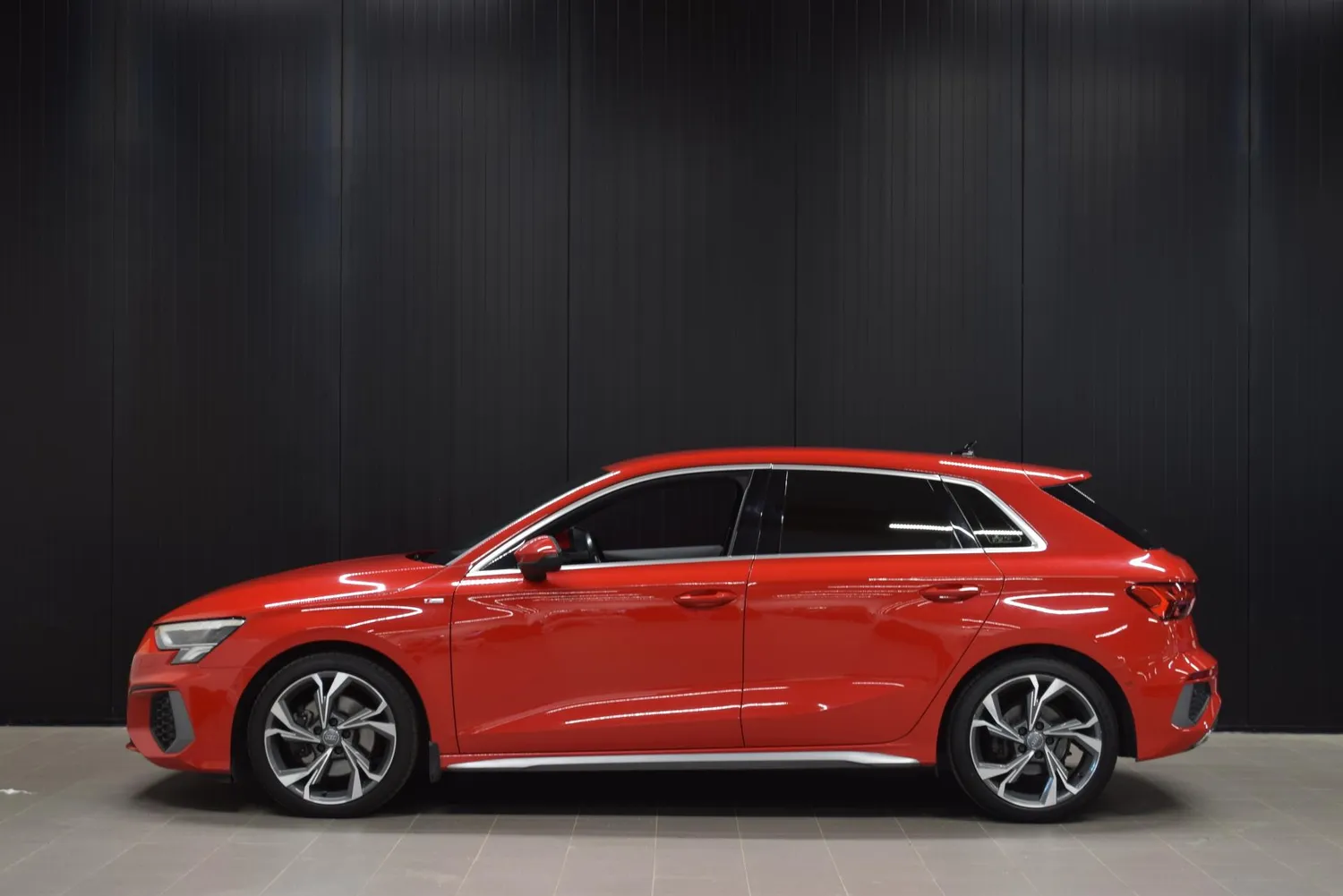Audi A3 2021, kuva 3/29