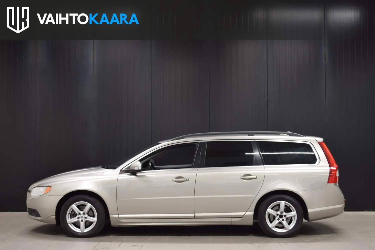 Volvo V70 D3 Momentum Business aut 2011, bild 3/28