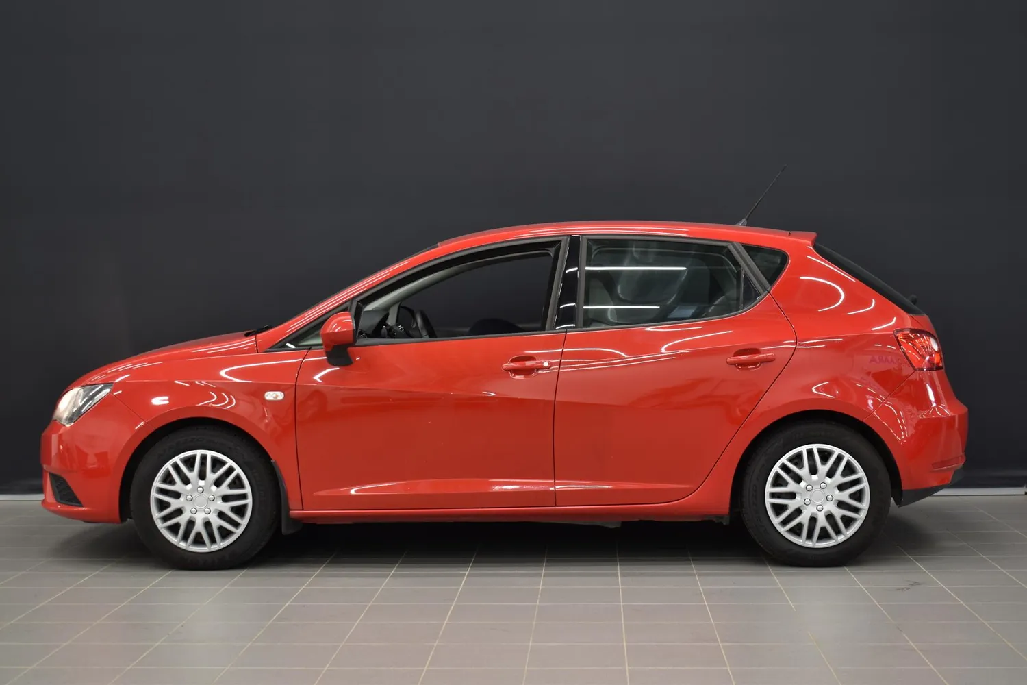 Seat Ibiza 1,2 TSI 90 Style 2016, photo 2/25