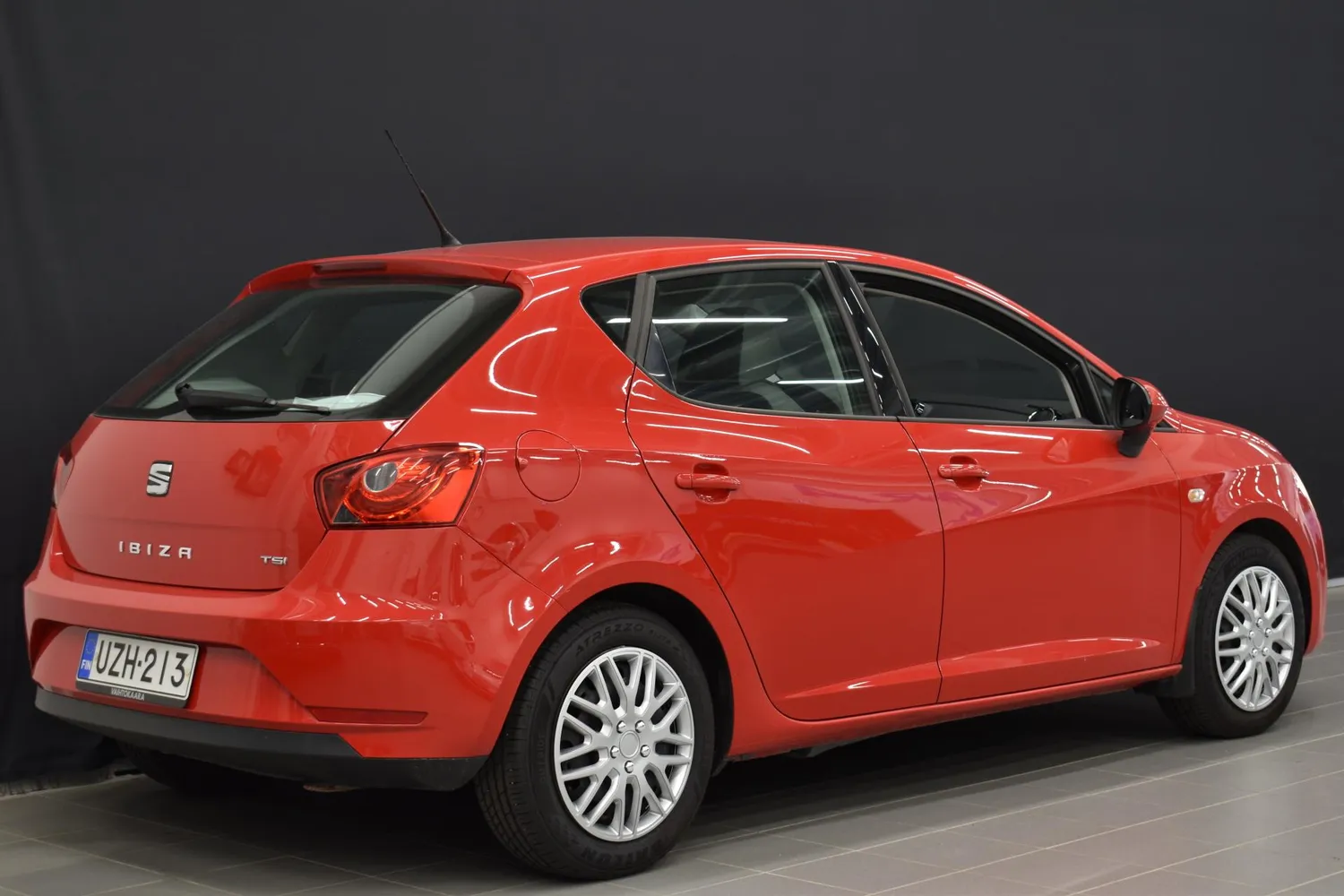Seat Ibiza 1,2 TSI 90 Style 2016, photo 4/25