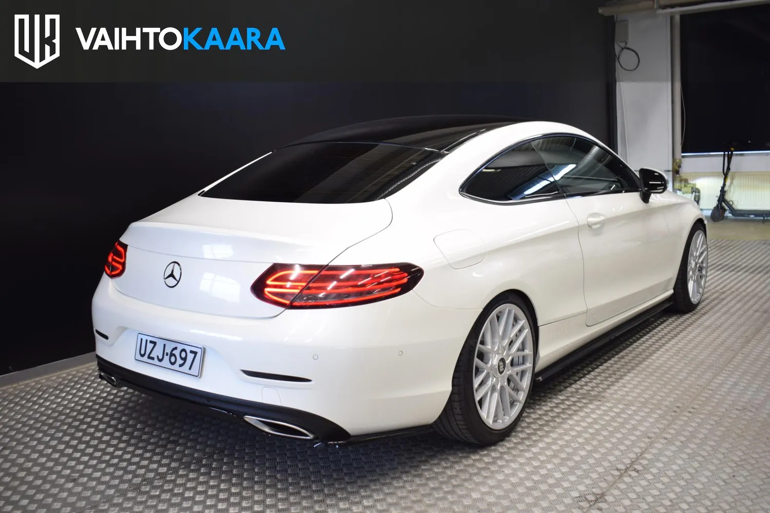 Mercedes-Benz C 200 Coupé Aut 2016, kuva 7/21